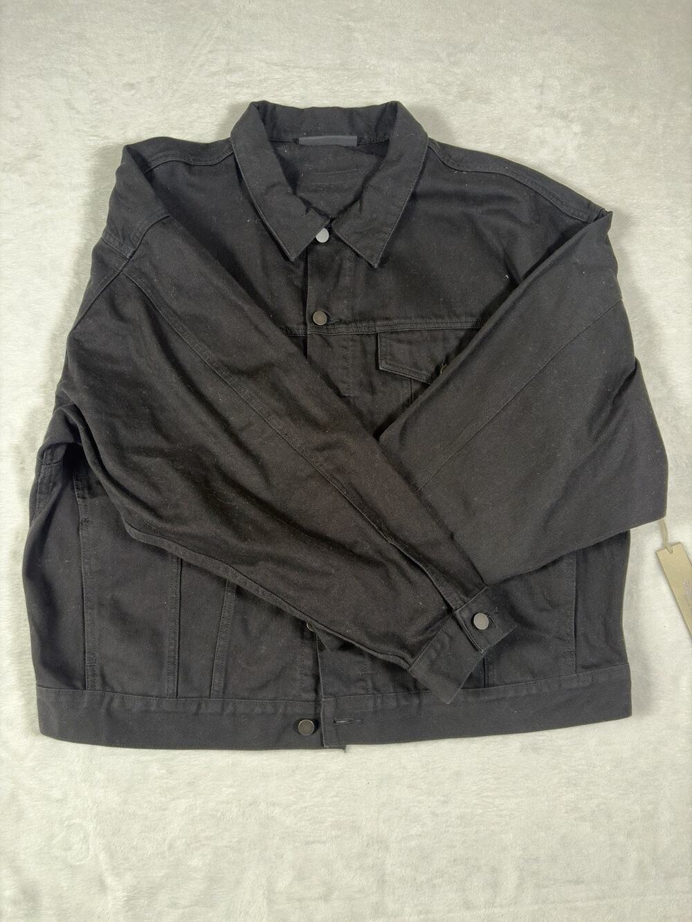 Fear of God Essentials FW22 Black Denim Trucker Jacket Men’s Medium Oversized